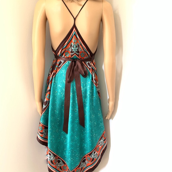 🦋UNIQUE🦋 VINTAGE EXOTIC SATIN DRESS SZ S/ M - Picture 5 of 6